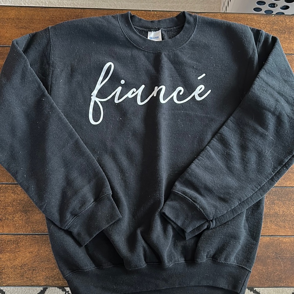 Fiancé sweatshirt